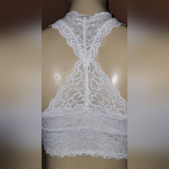 Felina (Medium) white lace bralette - Picture 2 of 8